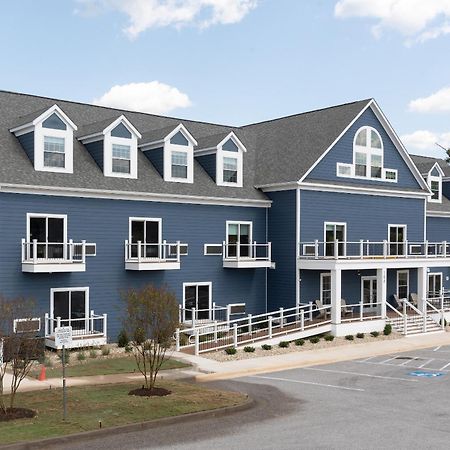 Boardwalk Hotel On Lake Anna By Kasa Mineral Buitenkant foto